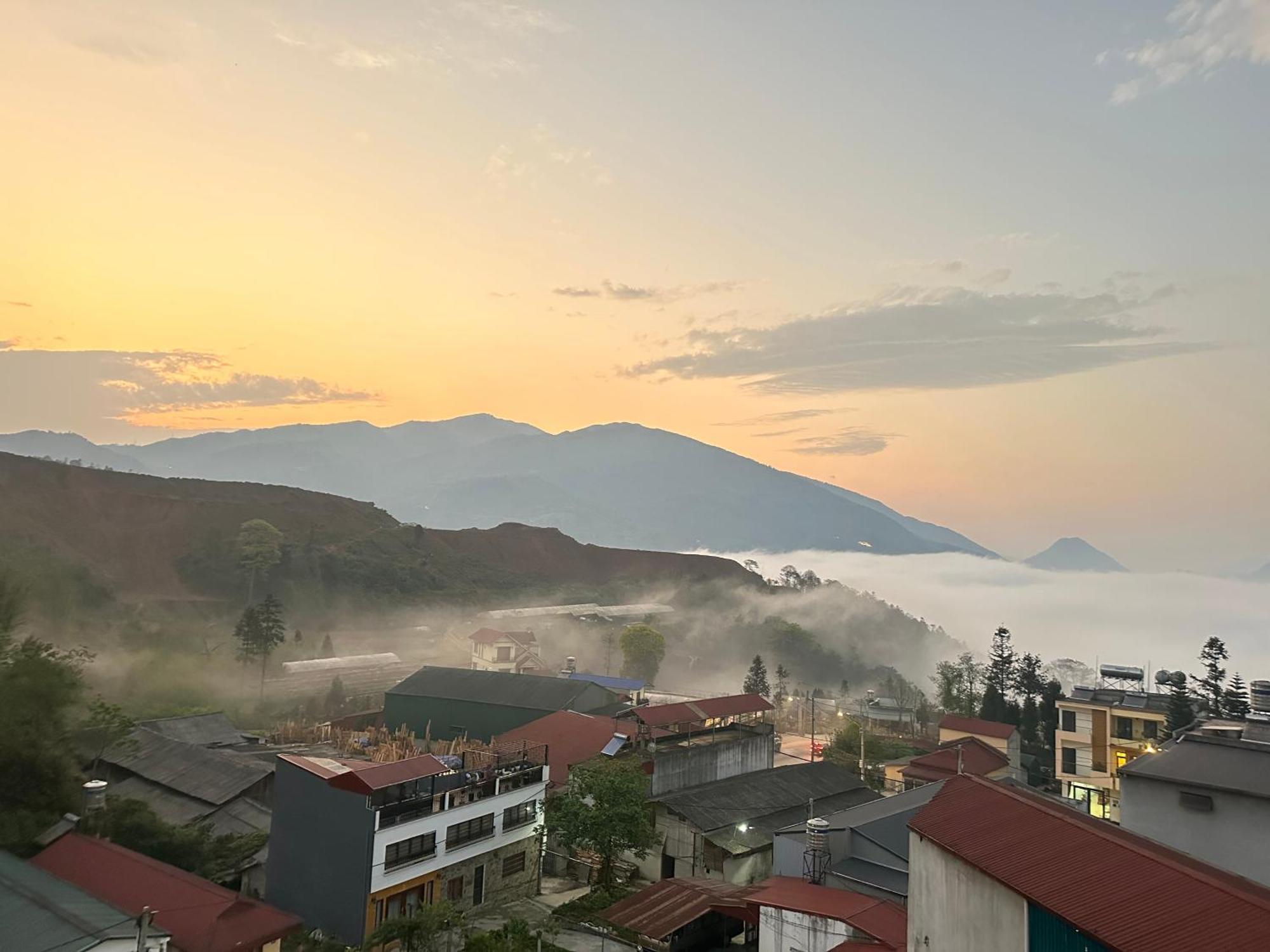 Son Trang House Bed & Breakfast ซาปา ภายนอก รูปภาพ